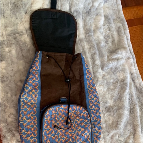 Beautiful Embroidered Backpack 🔻 - Picture 4 of 7